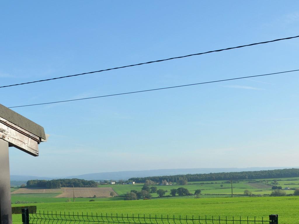Arbre Dresse Villa Somme-Leuze Cameră foto
